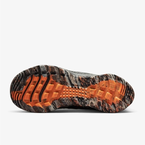 Nike React SFB Carbon Outdoor Tactical Shoe New Size 8 Stucco Green - Picture 2 of 4